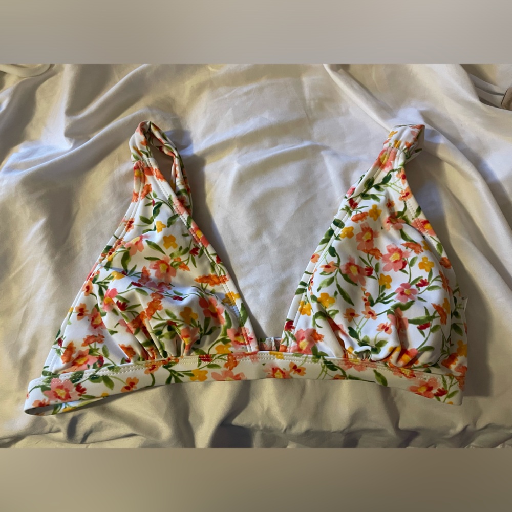Women's Triangle Bikini Top - Shade & Shore™ Floral Print size Small
